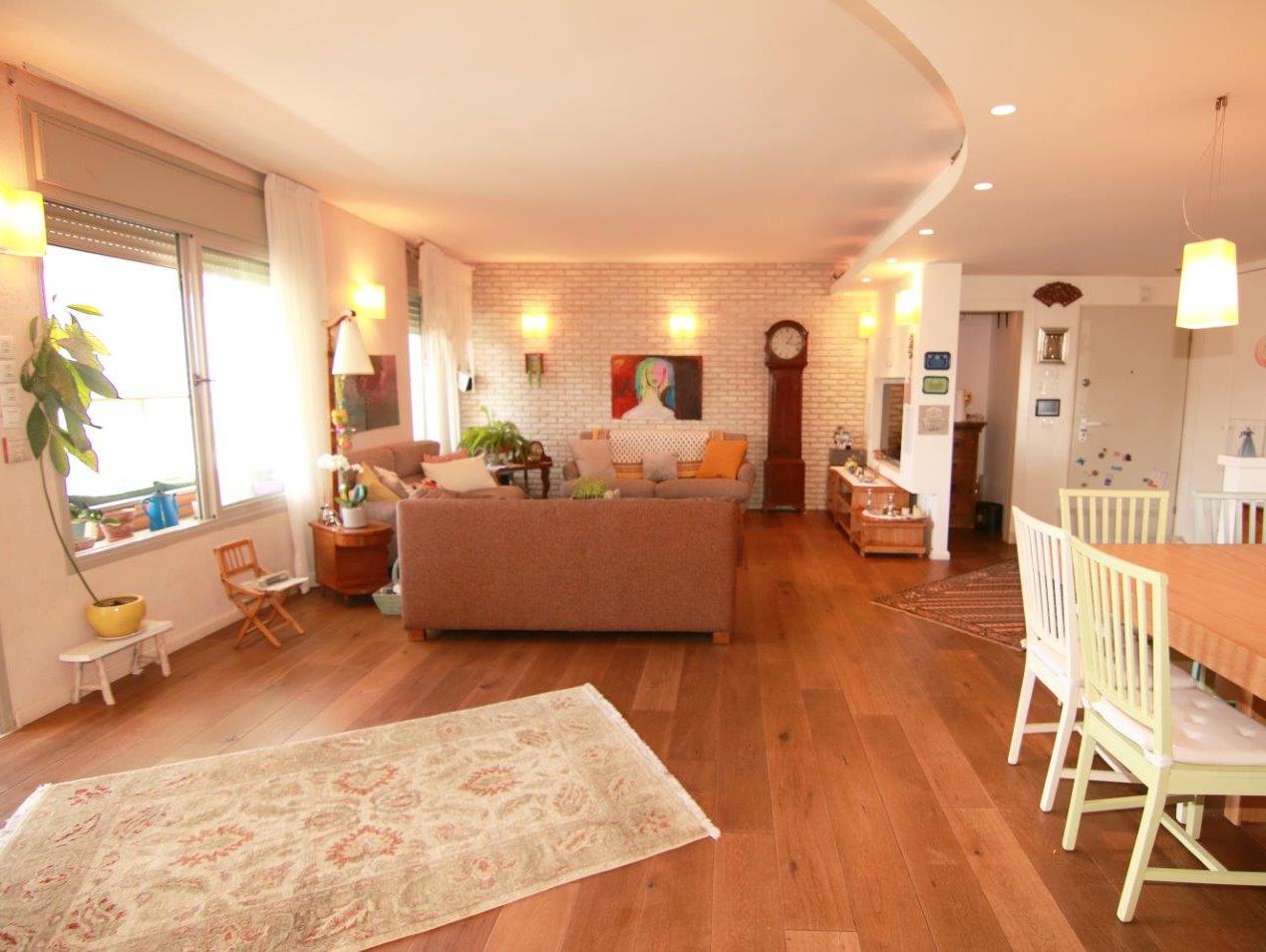 Apartment in Azorei Hen